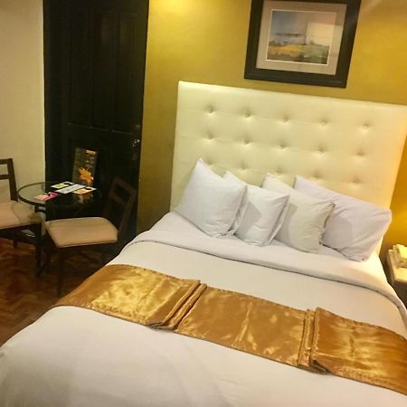 Lourdes Suites Makati City Exteriör bild