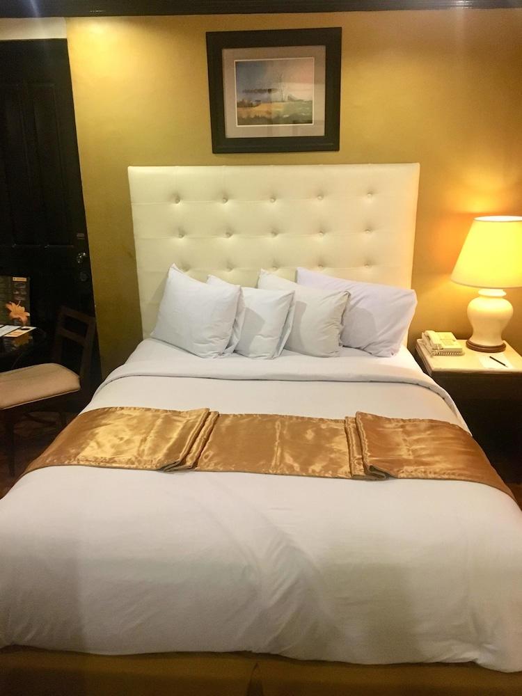 Lourdes Suites Makati City Exteriör bild