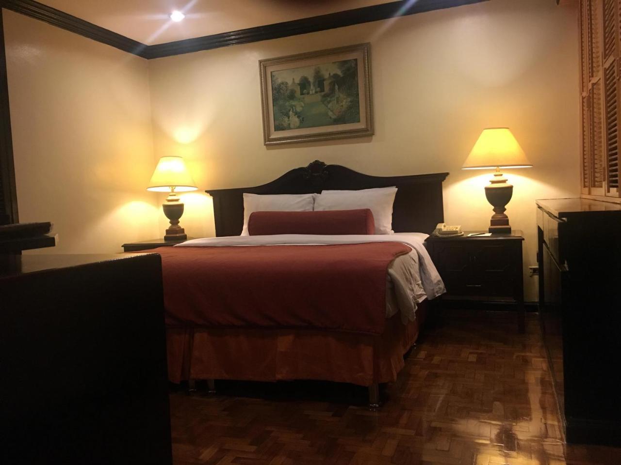 Lourdes Suites Makati City Exteriör bild